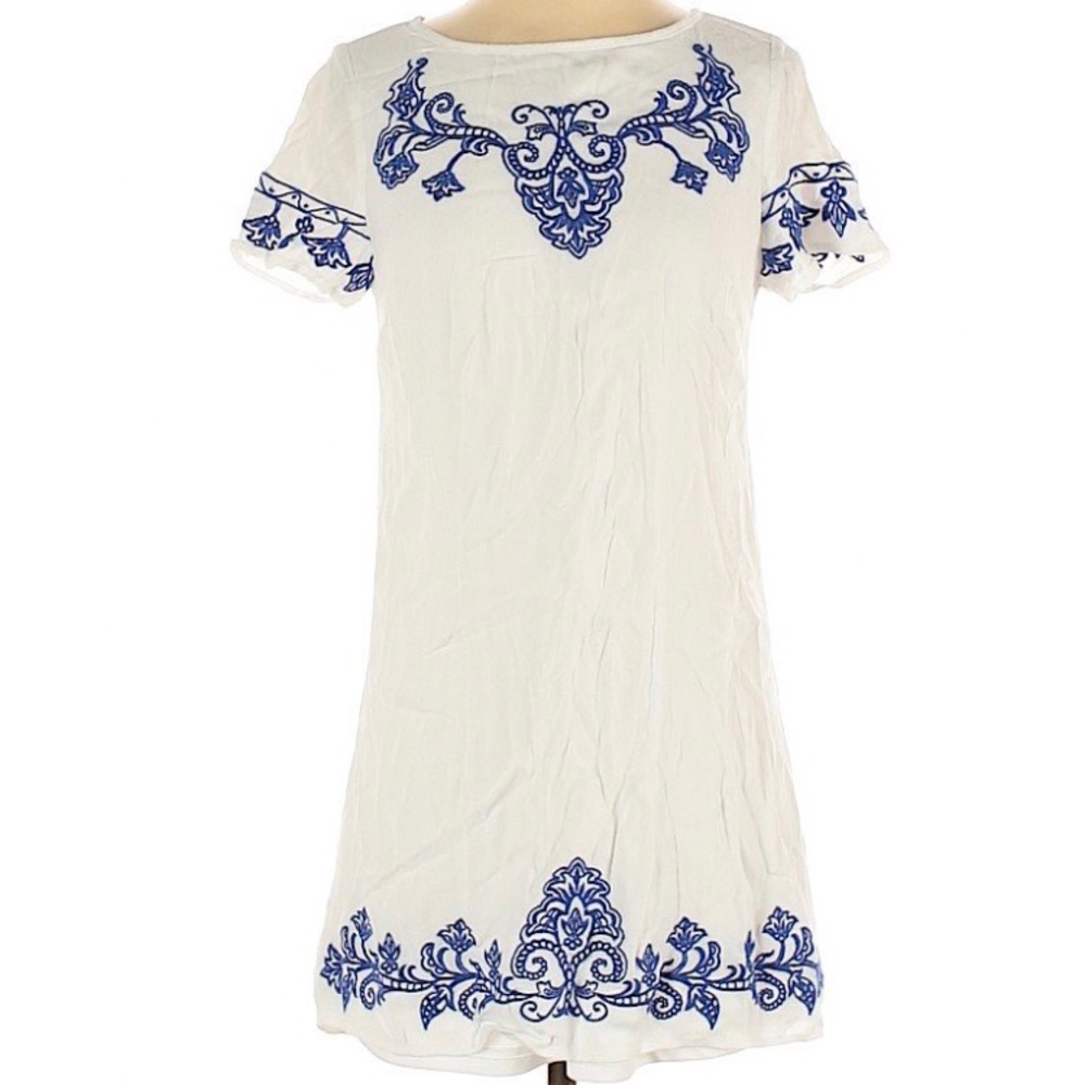 Lulu’s White Embroidered Dress
